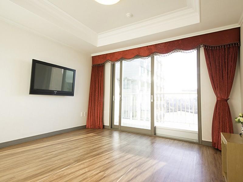 Tongyeong Bay Condo Hotel Екстер'єр фото